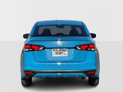 New 2025 Nissan Versa SR w/ Trunk Package