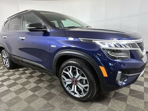 Used 2021 Kia Seltos SX AWD/4WD image 2