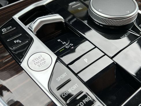 New 2026 BMW X5 xDrive40i AWD/4WD image 19