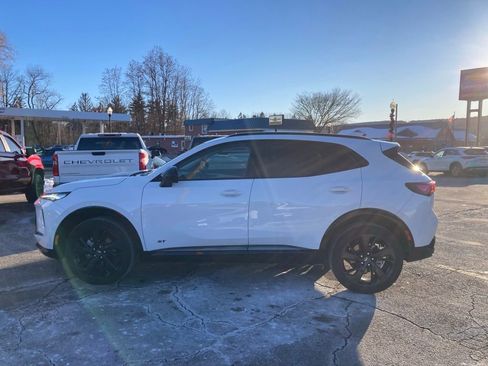 Used 2025 Buick Envision Sport Touring image 4