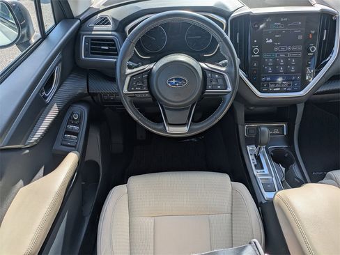 Used 2023 Subaru Ascent Premium w/ Convenience Package image 18