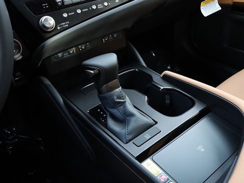 New 2025 Lexus ES 350 w/ Premium Package image 23