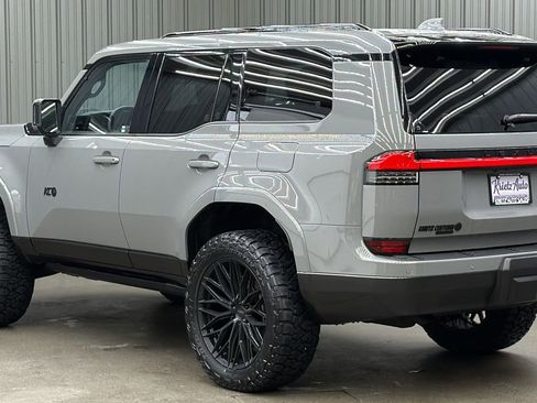 Used 2026 Lexus GX 550 w/ Accessory Package (2T) image 3