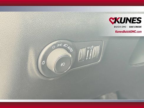 Used 2025 Jeep Compass Limited AWD/4WD image 19