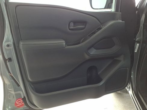 Used 2022 Nissan Frontier S w/ Technology Package image 4