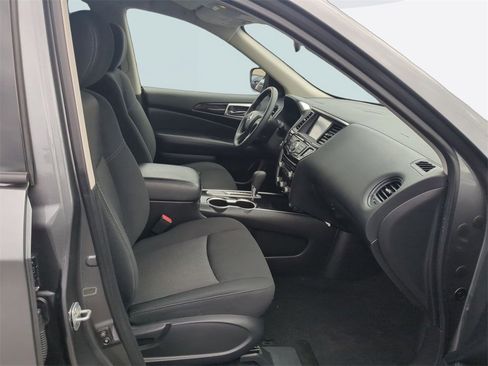 Used 2020 Nissan Pathfinder S image 27