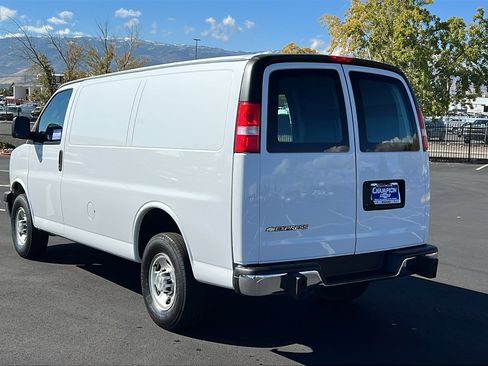 Certified 2023 Chevrolet Express 2500 w/ Driver Convenience Package image 7
