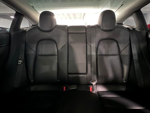 Used 2022 Tesla Model 3 image 14