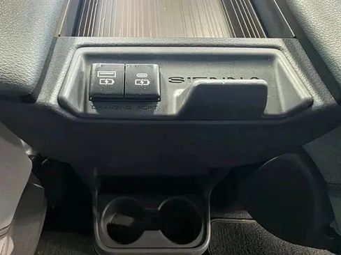 Used 2021 Toyota Sienna LE image 15