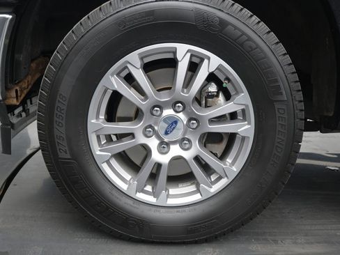Used 2019 Ford F150 Lariat w/ Equipment Group 501A Mid AWD/4WD image 22
