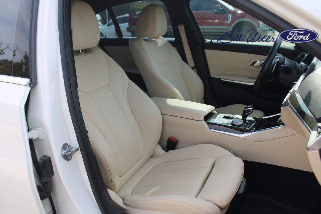 Used 2021 BMW 330i Sedan w/ Premium Package RWD image 11