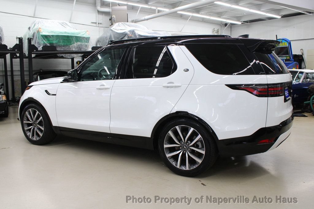 Used 2025 Land Rover Discovery Dynamic SE AWD/4WD image 4