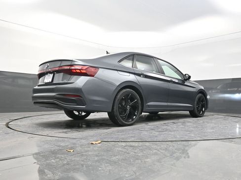New 2026 Volkswagen Jetta SE FWD image 27