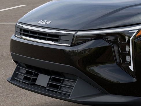 New 2026 Kia K4 LXS image 13