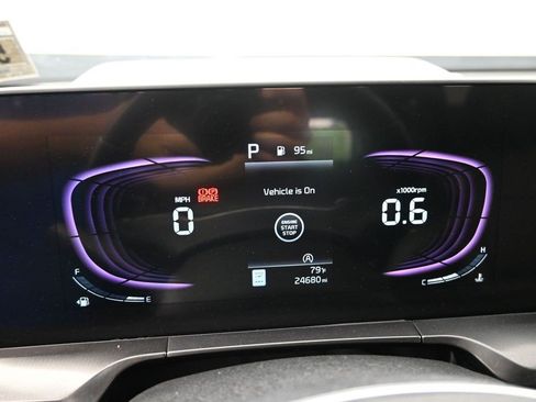 Used 2023 Kia Telluride S FWD image 11