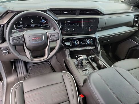Used 2025 GMC Sierra 1500 AT4X image 16