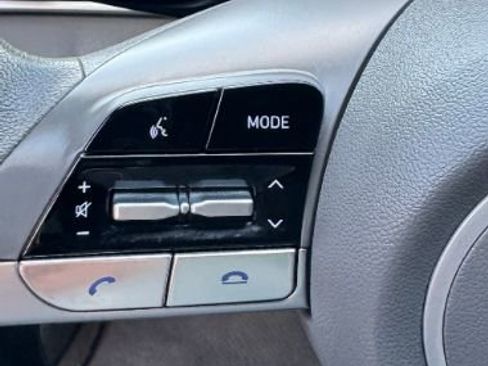 Used 2021 Hyundai Elantra SEL w/ Cargo Package image 21