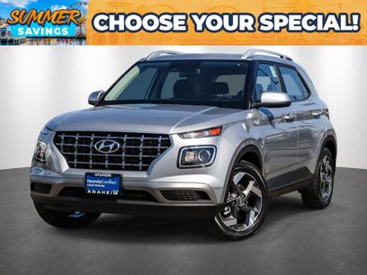 Used 2025 Hyundai Venue SEL