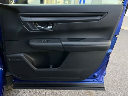 Certified 2025 Honda CR-V LX image 29