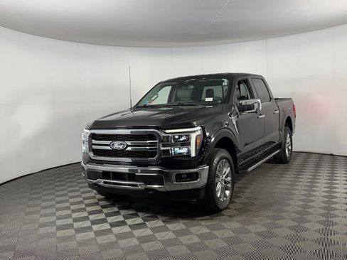 Used 2025 Ford F150 Lariat w/ Equipment Group 501A Mid AWD/4WD image 4