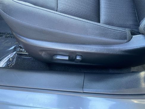 Used 2025 Nissan Altima 2.5 SV FWD image 22