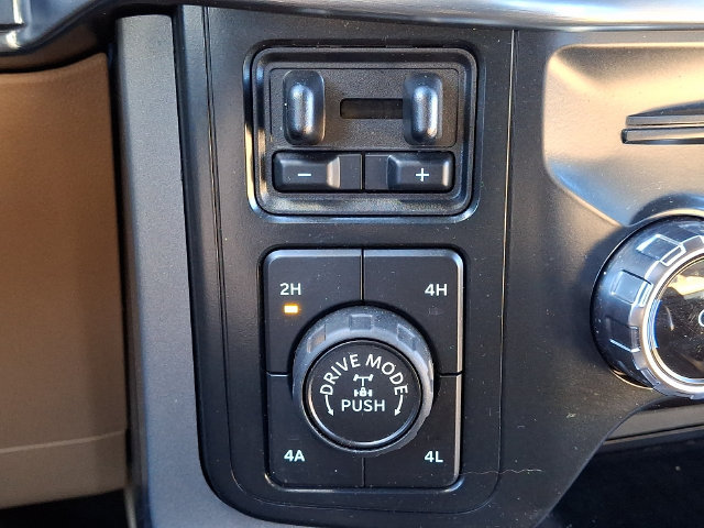 Used 2022 Ford F150 Lariat w/ Trailer Tow Package AWD/4WD image 24