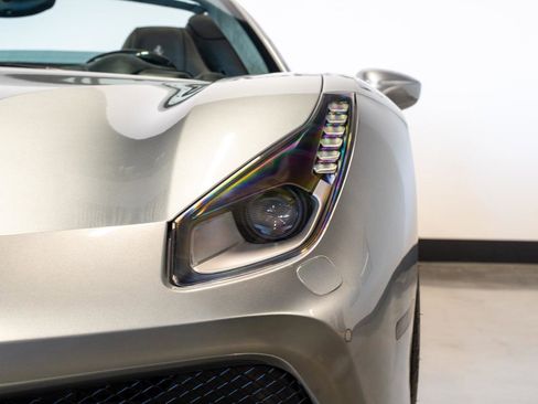 Used 2017 Ferrari 488 Spider image 22