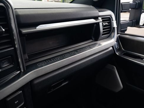 Used 2025 Ford F350 Platinum AWD/4WD image 26