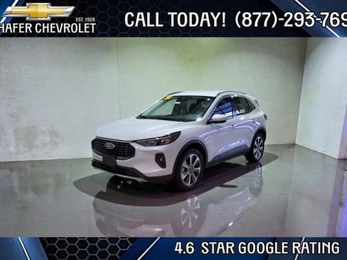 Used 2025 Ford Escape Platinum image 1