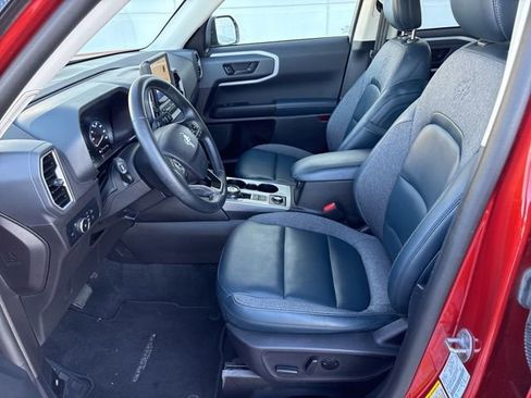 Used 2024 Ford Bronco Sport Outer Banks w/ Tech Package image 11