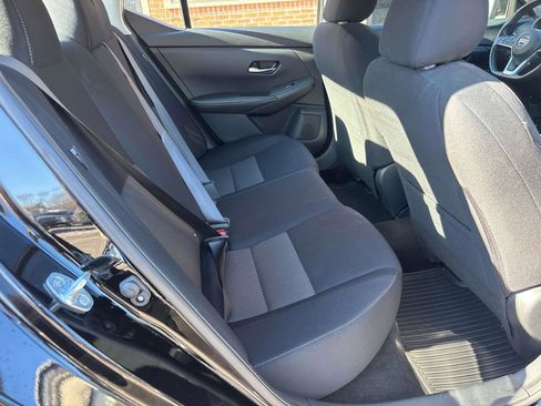 Used 2022 Nissan Sentra SV w/ Lighting Package image 27