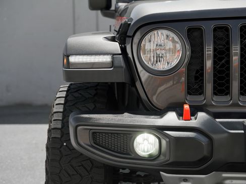 Used 2021 Jeep Gladiator Mojave image 29