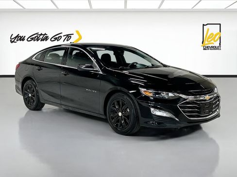 Used 2023 Chevrolet Malibu LT image 3