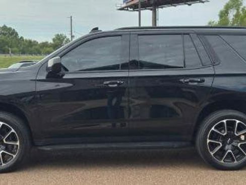 Used 2021 Chevrolet Tahoe RST image 3