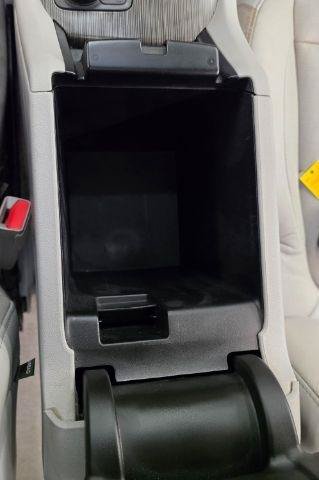 Used 2018 GMC Acadia SLT w/ LPO, Floor Liner Package AWD/4WD image 25