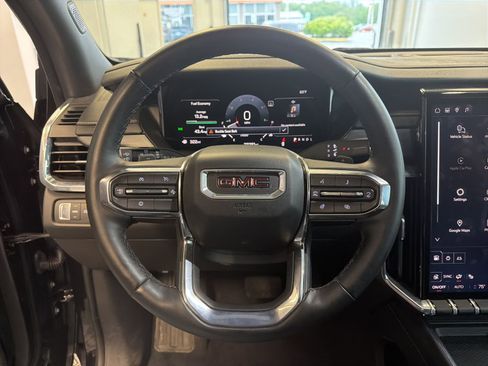 Used 2025 GMC Acadia Elevation FWD image 19
