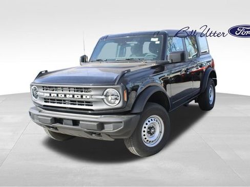 New 2025 Ford Bronco 4-Door image 1