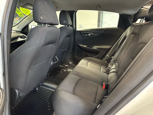 Used 2023 Chevrolet Malibu LT image 18