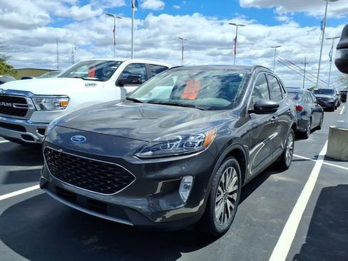 Certified 2020 Ford Escape Titanium AWD/4WD image 1