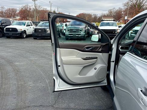 Used 2019 GMC Acadia SLT image 14