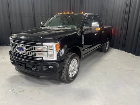 Used 2017 Ford F250 Platinum w/ Platinum Ultimate Package image 1