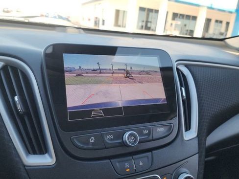 Used 2023 Chevrolet Malibu LT image 26