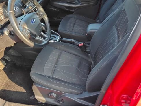 Used 2019 Ford EcoSport SE w/ SE Convenience Package FWD image 4