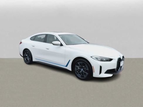 Used 2024 BMW i4 eDrive35 w/ Convenience Package RWD image 2