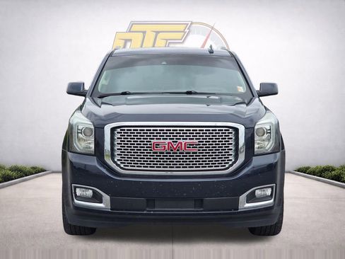 Used 2017 GMC Yukon Denali w/ Open Road Package AWD/4WD image 3