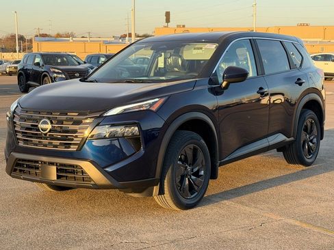 New 2026 Nissan Rogue SV image 2