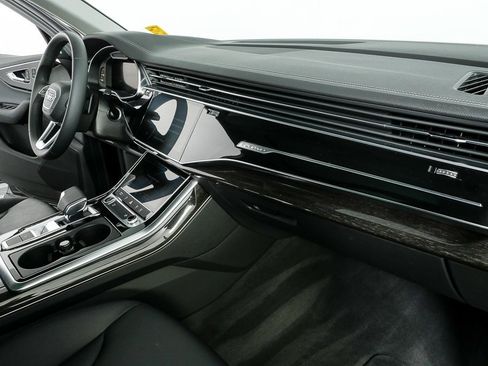 Used 2023 Audi Q7 2.0T Premium w/ Towing Package image 23