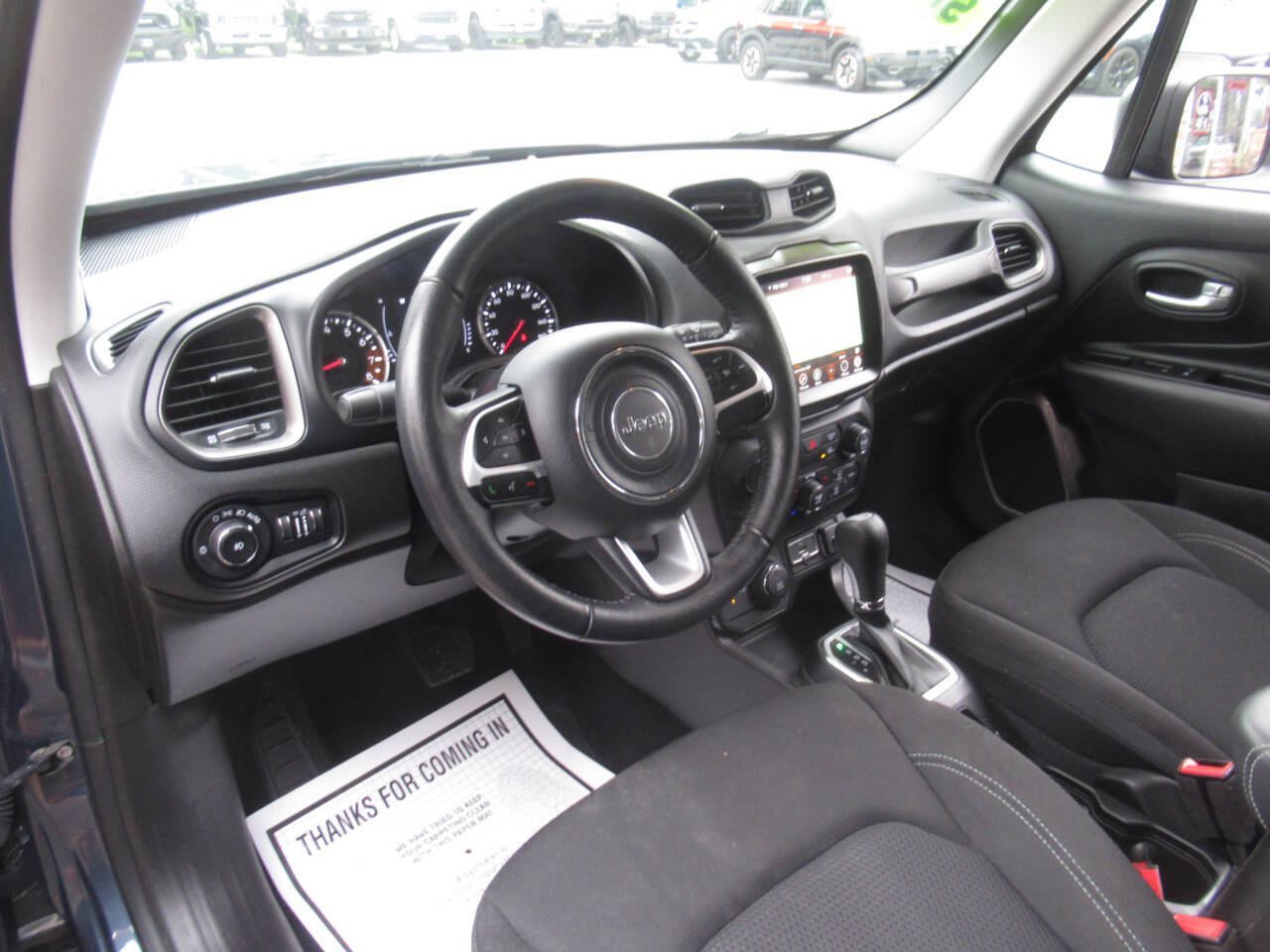 Used 2023 Jeep Renegade Latitude w/ Premium Group AWD/4WD image 16