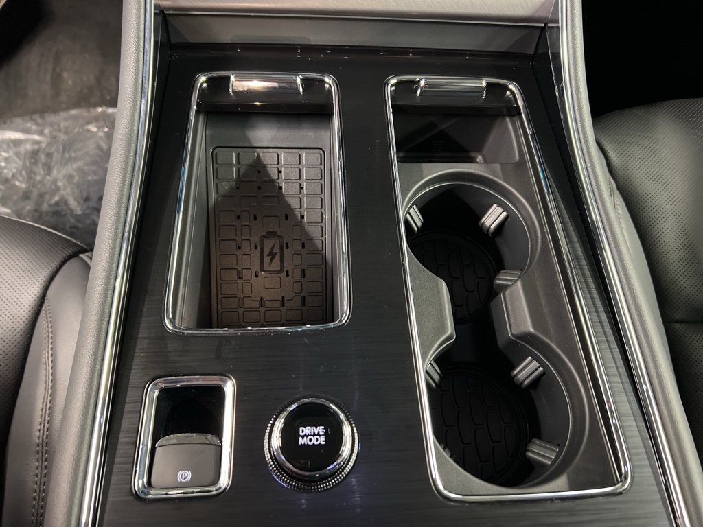 Used 2026 Lincoln Aviator AWD image 15