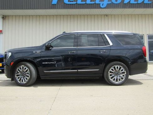 Used 2024 GMC Yukon Denali Ultimate AWD/4WD image 11